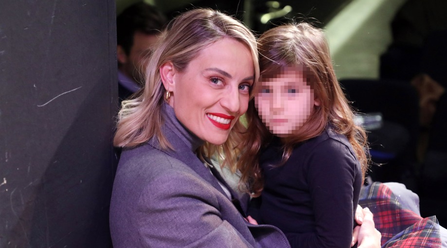 Ελεονώρα Μελέτη: Έκλαιγε με λυγμούς μπροστά στην κόρη της και εκείνη την πήρε αγκαλιά [βίντεο]